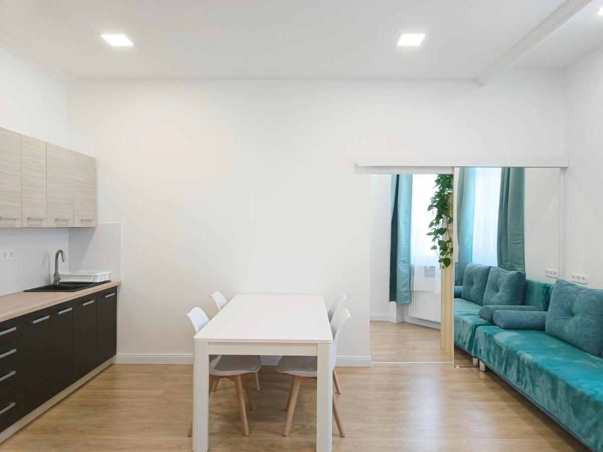 Ruyi Holiday Sopron Exterior photo
