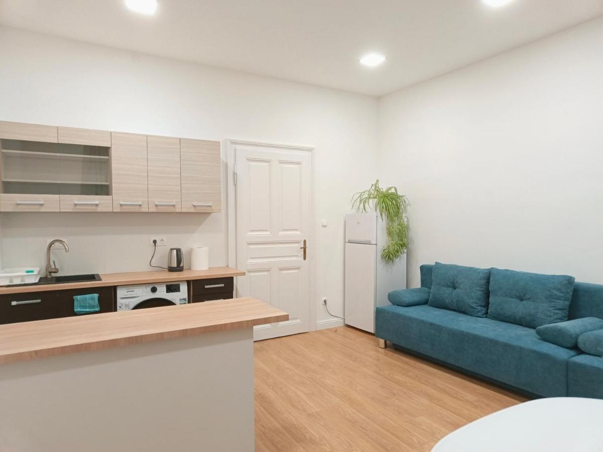 Ruyi Holiday Sopron Exterior photo