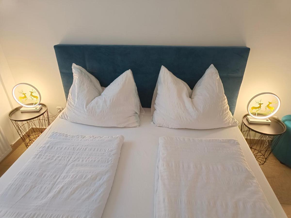 Ruyi Holiday Sopron Exterior photo