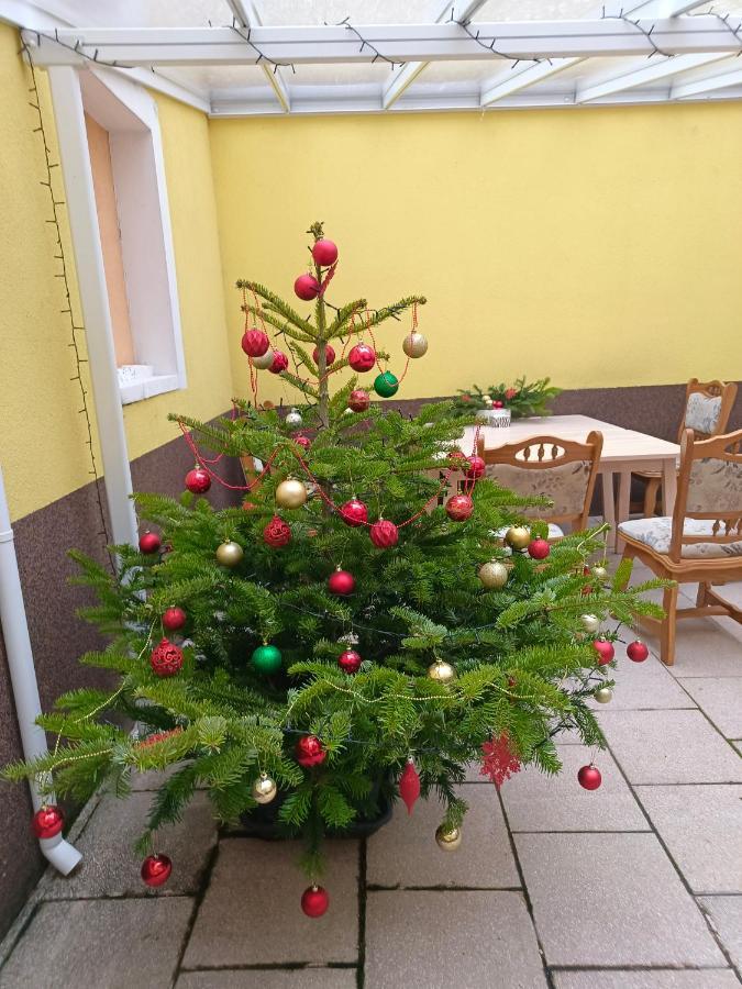 Ruyi Holiday Sopron Exterior photo